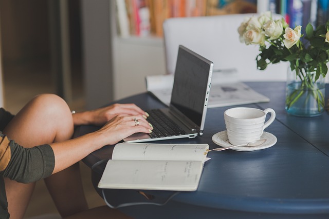 The Balancing Act of Managing Overnight Positions in CFD Trading